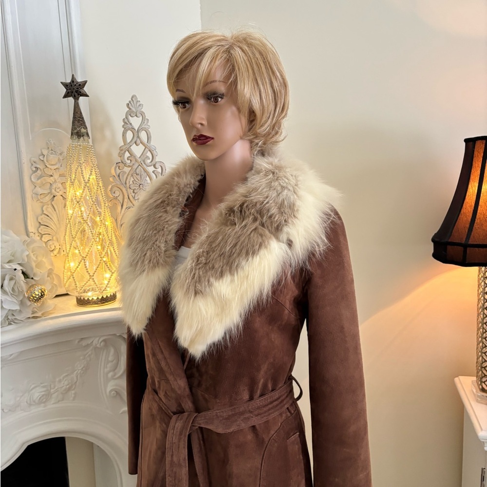 1970 Vintage Suede Elegant Brown Faux Fur Collar Coat - Picture 5 of 16